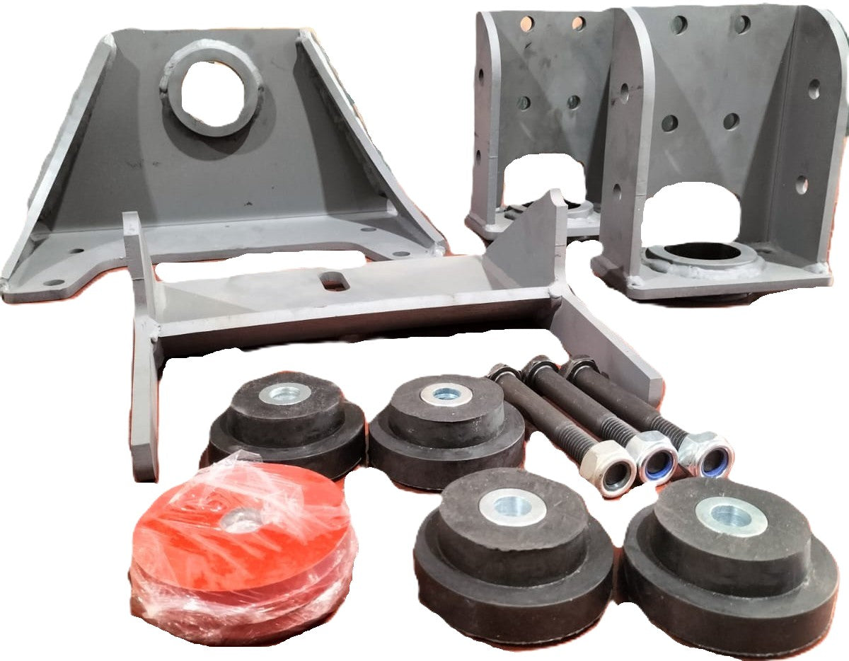 VPM257 - ENGINE MOUNTING COMBO - RUBBERS, WASHERS AND NUTS INCLUDED.